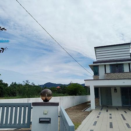 Sri Manjung Ma Maison Homestay لومو المظهر الخارجي الصورة